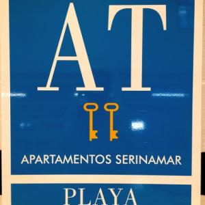 Placa homologada Hoteles, apartamentos turísticos y rurales. Sevilla