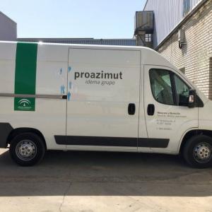 Rotulación de flota nueva con vinilos poliméricos. Proazimut Sevilla. Idema Grupo