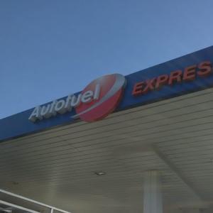 Letras corpóreas. Autofuel Express en Sevilla 