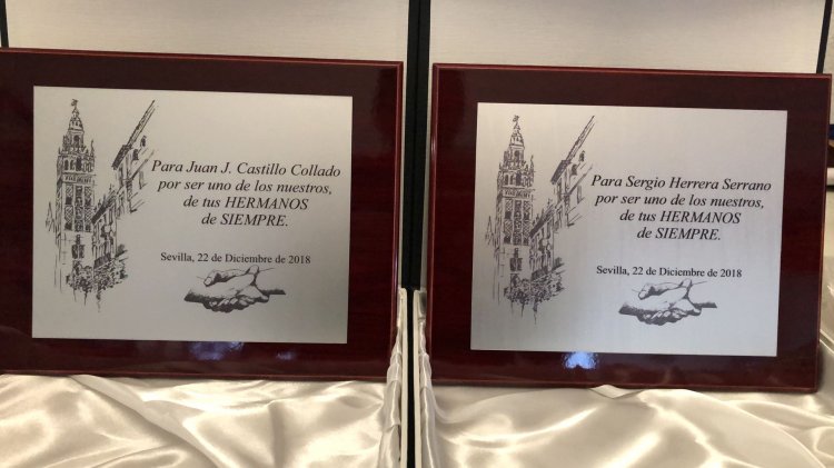 Placa conmemorativa con estuche, personalizada en impresión digital. EVA 3 en Constantina Sevilla.