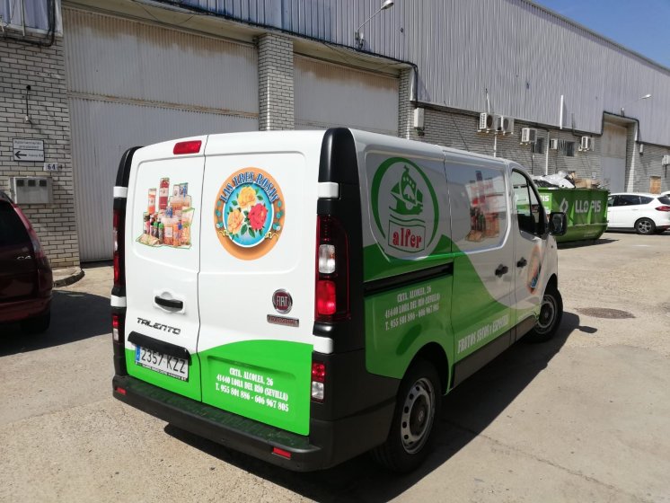 Rotulación de furgoneta en vinilos de corte fundidos para frutos secos y especias Alfer en Sevilla.