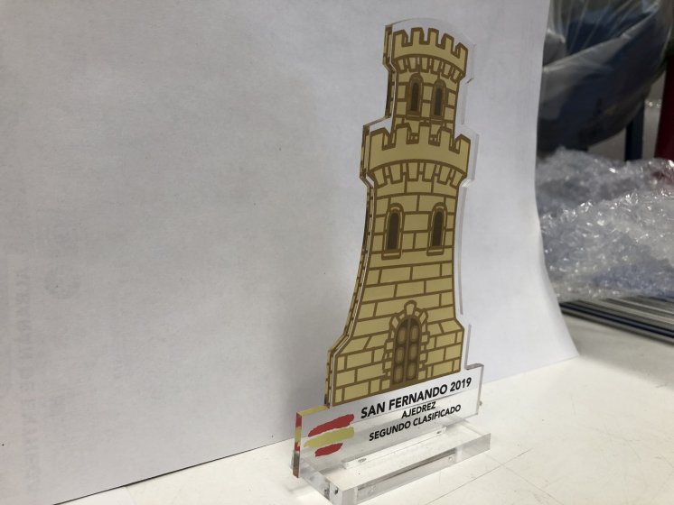 Trofeo en metacrilato personalizado. Batallón de transmisiones 22 Sevilla. 