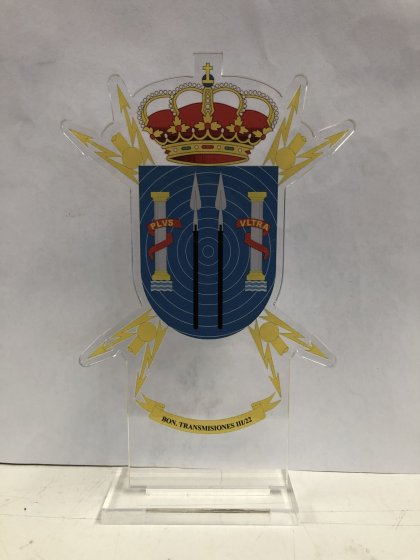 Trofeo en metacrilato personalizado. Batallón de transmisiones 22 Sevilla. 