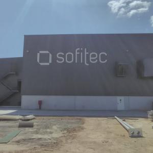 Letras corpóreas en aluminio lacado para Sofitec Sevilla.