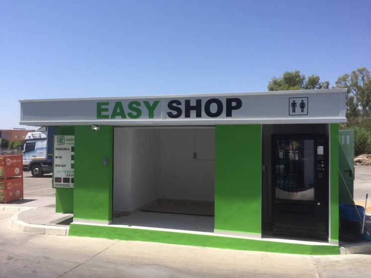 Gasolinera Easy Fuel en Sevilla.