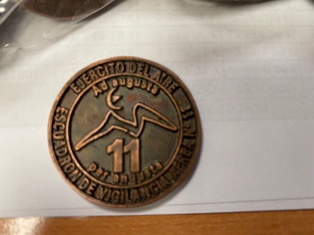 Monedas en relieve para el EVA 11 Ejército del Aire en Alcalá d elos Gazules en Cádiz.
