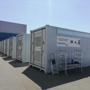 Rotulación de contenedores container en vinilo de corte especial para Siemens. Fabricados por Proinsener Sevilla.