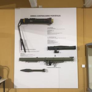 Cartel fabricado y personalizado para el Museo de Historia Militar de Sevilla.