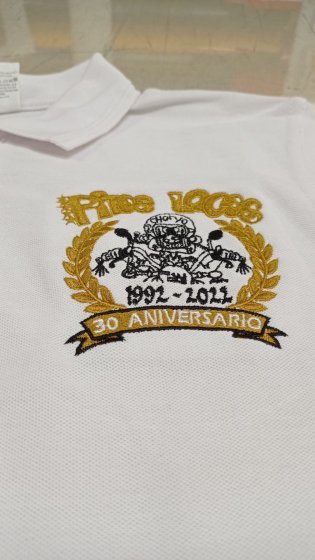 Bordado oro sobre Polo, para el 30 Aniversario del Motoclub Pitos Locos de Sevilla.