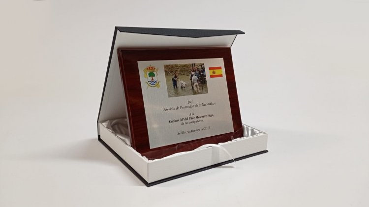 Placa conmemorativa en impresión digital. Guardia Civil Seprona Sevilla.