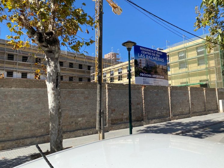 Valla publicitaria o cartel de obra panelable 4x3 m.