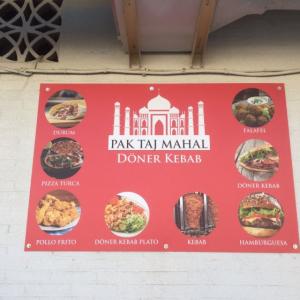 Rótulo caja luminosa para Pak Taj Mahal en Sevilla.