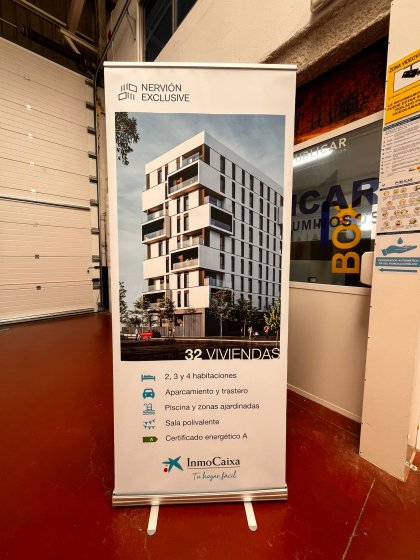 Roll up para InmoCaixa en Nervión Sevilla.