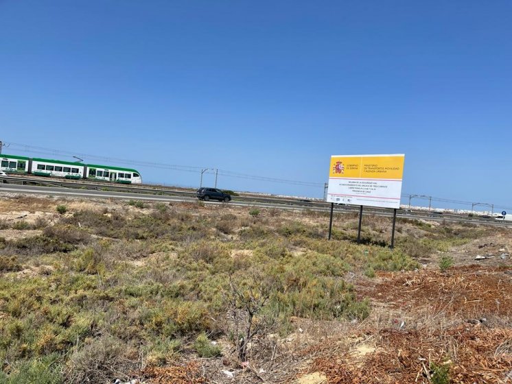 Valla cartel de obra de seguridad vial. San Fernando Cáidz.