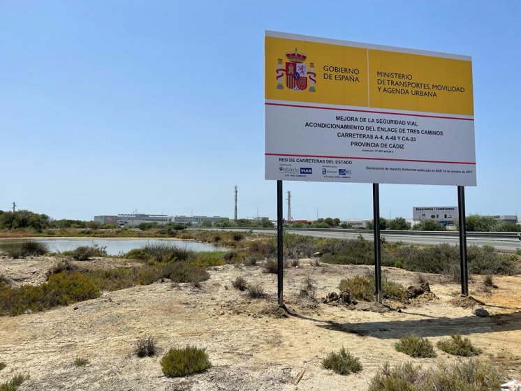 Valla cartel de obra de seguridad vial. San Fernando Cáidz.