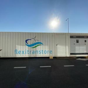 Rotulación de contenedores container en vinilo de corte especial para CenSolutions en Dos Hermanas Sevilla.