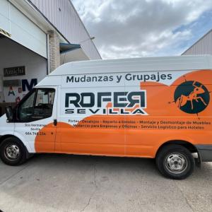 Rotulación de Furgoneta en vinilo fundido y fundido en impresión digital. Para Rofer en Dos Hermanas Sevilla.