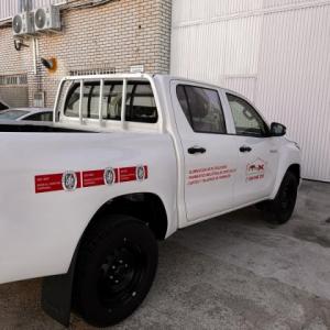 Rotulación de pick up o picat en vinilo de corte. Trabajos para Reepoxa en Sevilla.